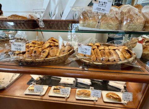 塩パン屋 パン・メゾン すみだ浅草通り店